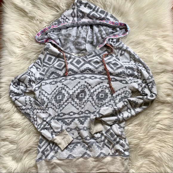 BKE Tops - BKE lounge hoodie